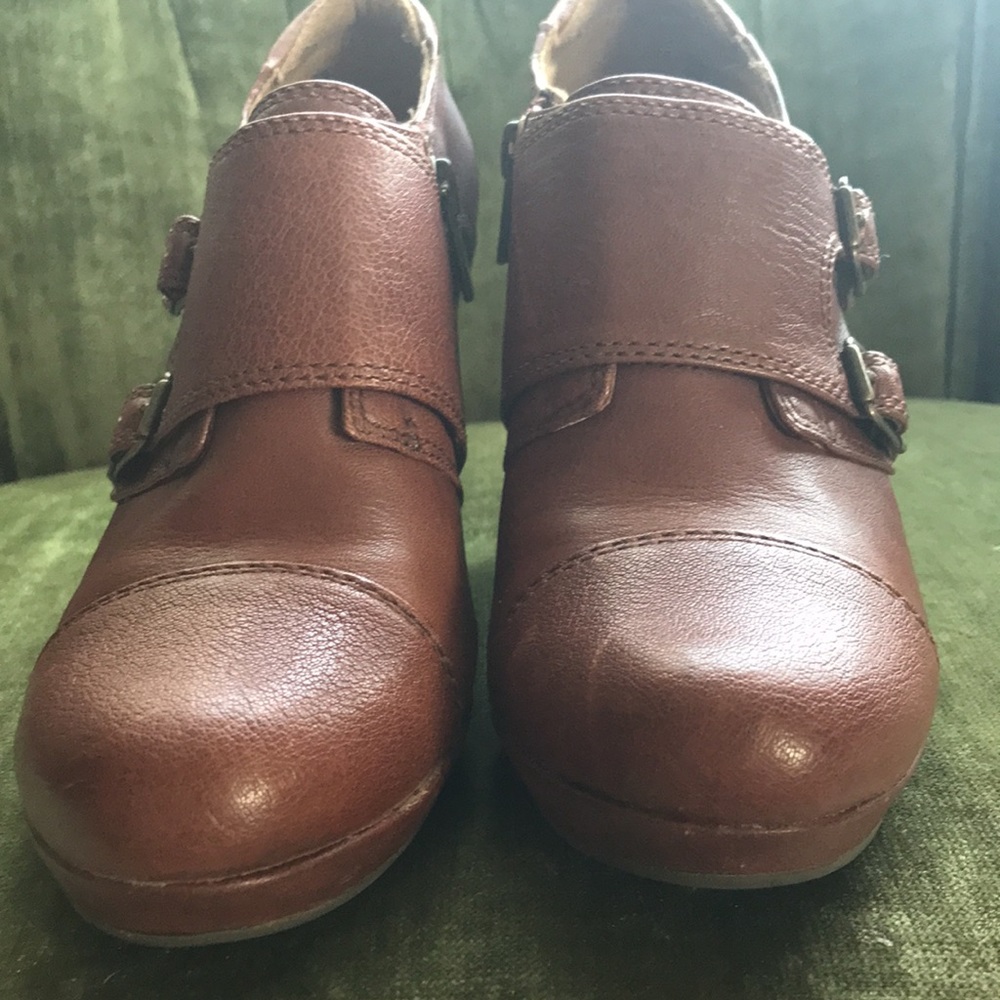 Clark’s booties - Picture 3 of 7